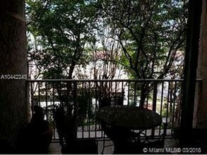 15231 SW 80th St-Unit -Unit301 in Miami, FL - Foto de edificio - Building Photo