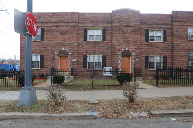 1725-1727 Capitol Ave NE in Washington, DC - Building Photo - Building Photo