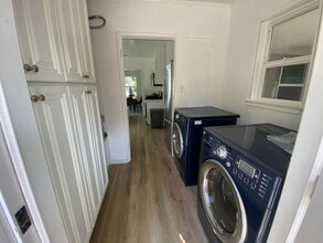 5057 Colfax Ave in Los Angeles, CA - Building Photo - Building Photo