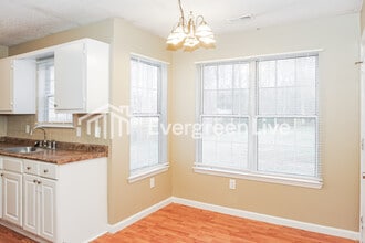 369 Buffalo Creek Dr in Toney, AL - Building Photo - Building Photo