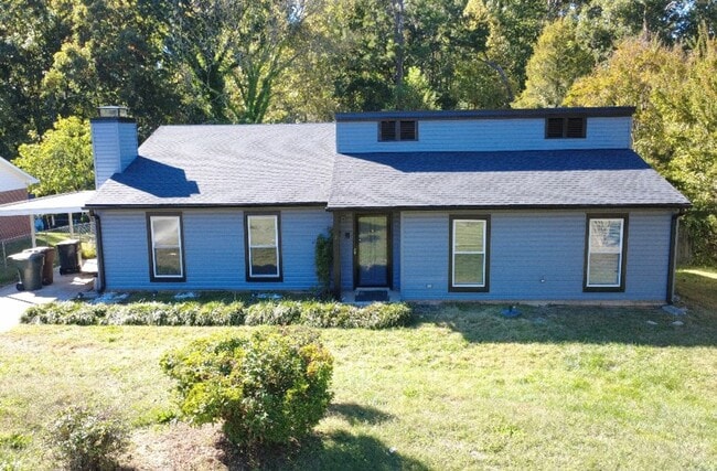 property at 2896 Glen Hollow Rd