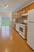 1585 Pinewind Dr in Alburtis, PA - Building Photo - Building Photo