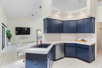 211 Forest Wood Ct in Spring Hill, FL - Building Photo - Building Photo