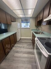 782 Village Lake Terrace in St. Petersburg, FL - Building Photo - Building Photo