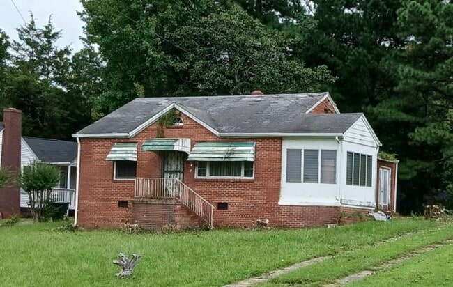 property at 1833 S Alston Ave