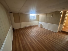 534 W Cavour Ave, Unit 2 in Fergus Falls, MN - Building Photo