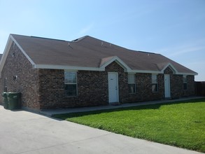 Alta Vista Apartments in Rio Grande City, TX - Building Photo - Building Photo