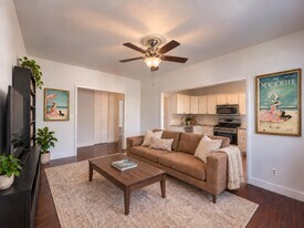 761 Avenue A in Bayonne, NJ - Building Photo