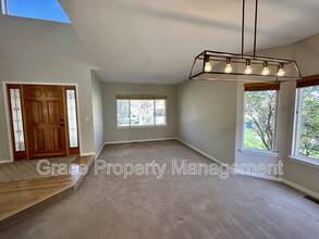 8430 S Oak St in Littleton, CO - Building Photo - Building Photo