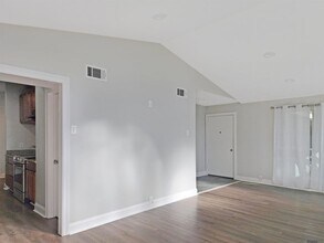 468 College Hill Dr in Baton Rouge, LA - Building Photo - Building Photo