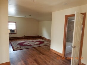 11 Beekman Ave in Mount Vernon, NY - Building Photo - Building Photo