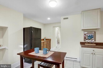 1830 9th St NW, Unit A in Washington, DC - Building Photo - Building Photo