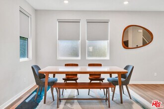 515 Daniel Freeman Cir in Inglewood, CA - Building Photo - Building Photo