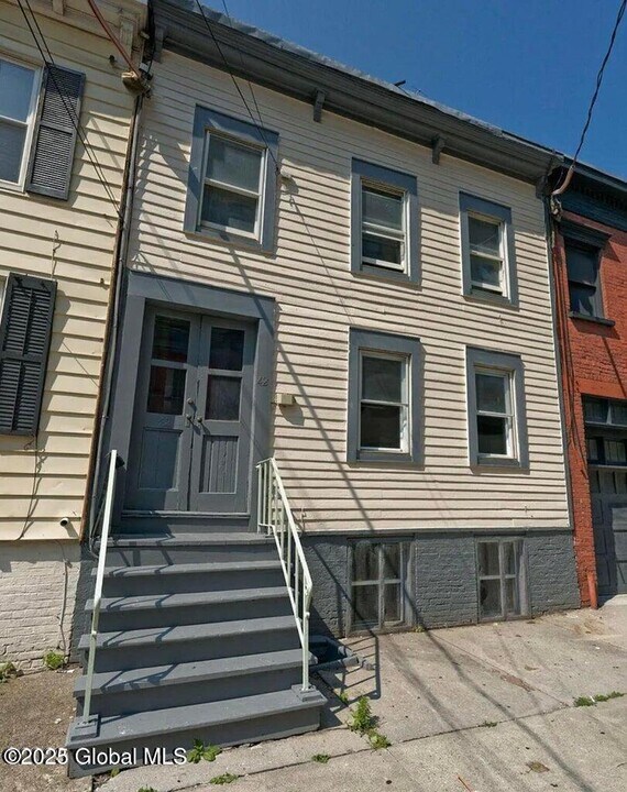 42 Spring St in Albany, NY - Building Photo