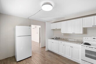 901 Colyer St in Orlando, FL - Foto de edificio - Building Photo