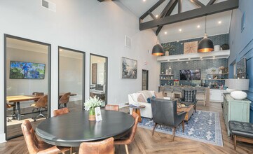 Paragon Luxury Apartments in Athens, GA - Foto de edificio - Building Photo