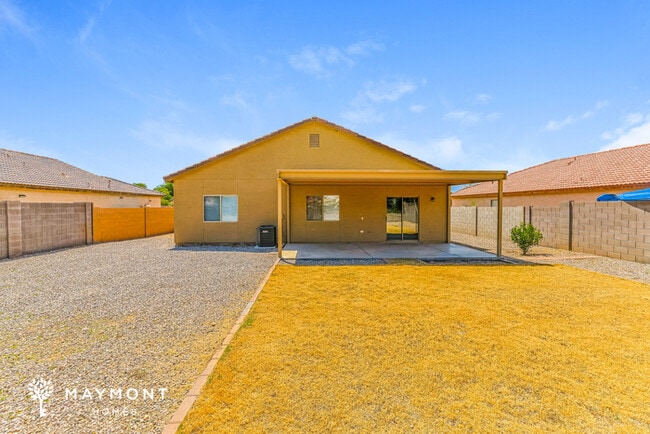 2140 E Connemara Dr in San Tan Valley, AZ - Building Photo - Building Photo