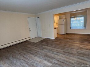 417 Parkdale Ave in Rochester, MI - Building Photo - Building Photo