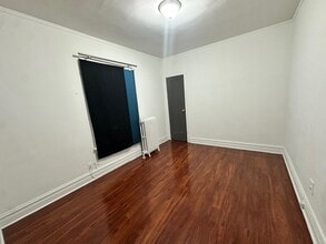 5814 N Campbell Ave in Chicago, IL - Building Photo - Building Photo