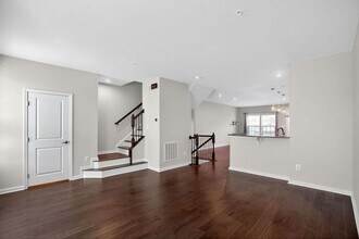5704 River Shark Ln in Waldorf, MD - Building Photo - Building Photo