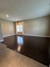 7126 Revere Way in Fontana, CA - Building Photo - Building Photo