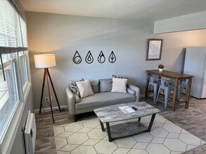 826 W Weiland Ave, Unit SI ID1296533P in Appleton, WI - Building Photo - Building Photo