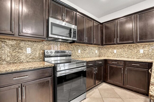 5325 Ashley River Rd in West Palm Beach, FL - Building Photo - Building Photo