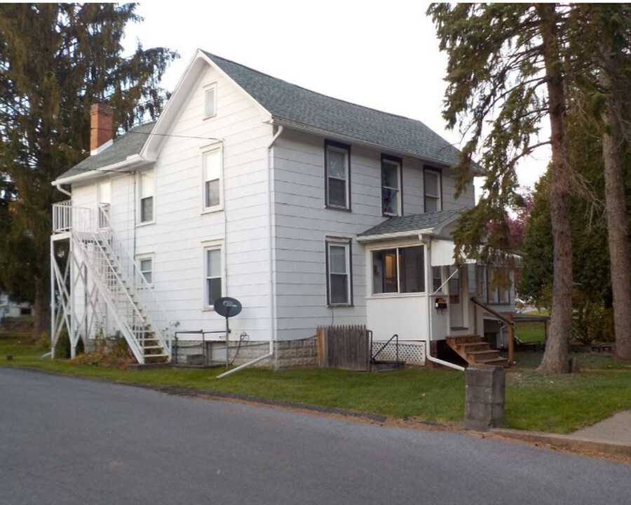 840 Old Boalsburg Rd in State College, PA - Building Photo