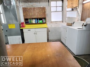 2130 W Giddings St, Unit 1 in Chicago, IL - Building Photo - Building Photo