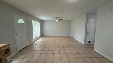 4367 Shadow Crest Pl in Orlando, FL - Foto de edificio - Building Photo