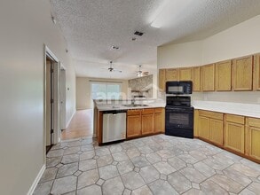 12407 Hatton Chase Ln E in Jacksonville, FL - Foto de edificio - Building Photo