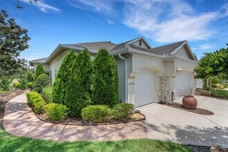 2702 Prestwick Dr in Lakeland, FL - Building Photo - Building Photo