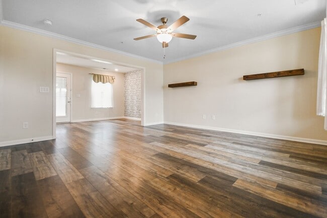 115 Edgefield Ct in Pleasant View, TN - Building Photo - Building Photo