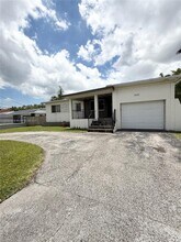 8480 SW 2nd St in Miami, FL - Building Photo - Building Photo
