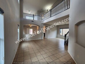 2427 E Camino Malcote in Tucson, AZ - Building Photo - Building Photo