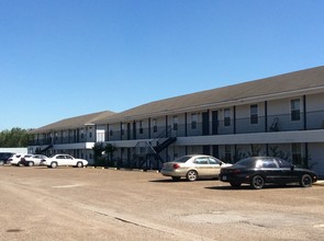 Ka'Anali Apartments in Alamo, TX - Building Photo - Building Photo