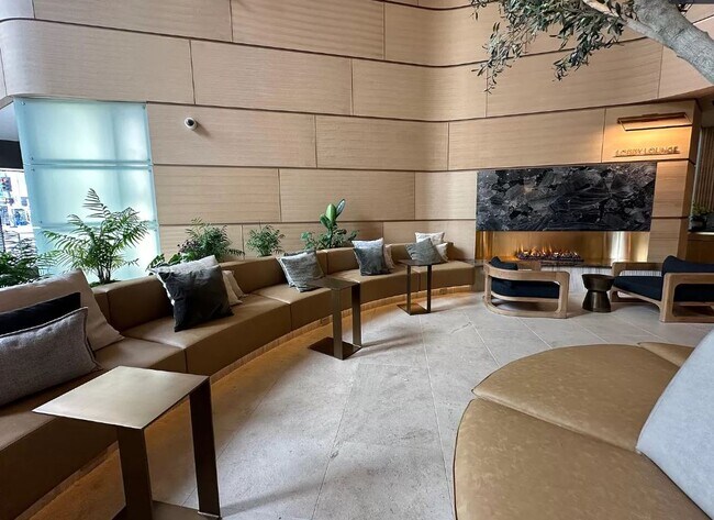 1100 Wilshire Blvd, Unit 2309 in Los Angeles, CA - Building Photo - Building Photo