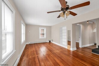 36 Cortlandt Pl in Tenafly, NJ - Building Photo - Building Photo