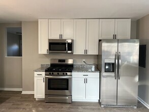 162 Heathgate Rd in Montgomery, IL - Building Photo - Building Photo