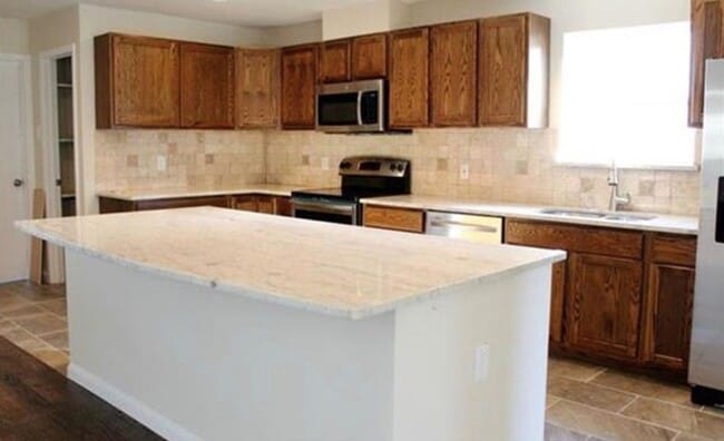 property at 809 W Northgate Dr