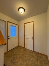 2208 Clearview Dr in Ellensburg, WA - Building Photo - Building Photo