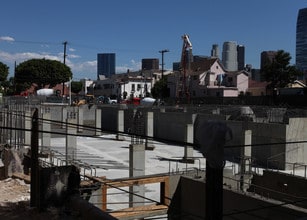 Mosaic Apartments in Los Angeles, CA - Foto de edificio - Building Photo