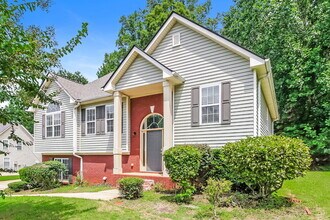 215 Trelawney Pl in Covington, GA - Building Photo - Building Photo