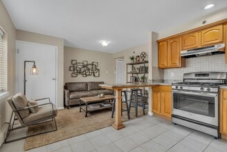 179 Newark Ave in Jersey City, NJ - Building Photo - Building Photo