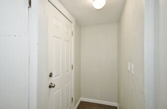 1103 Crosby St in Braddock, PA - Building Photo - Building Photo