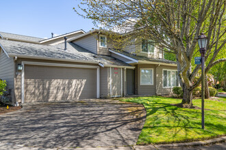 Somerset Park Condominiums in Everett, WA - Building Photo - Building Photo