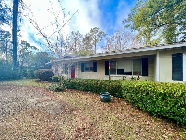 1116 Pinecrest Dr in Tallahassee, FL - Building Photo - Building Photo