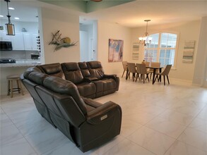 12367 30th St E in Parrish, FL - Foto de edificio - Building Photo