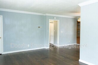 1164 Chippewah Dr in Chattanooga, TN - Foto de edificio - Building Photo