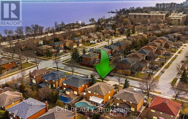 93 Waldie Rd in Oakville, ON - Building Photo - Building Photo